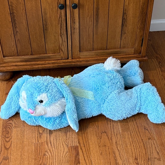 ALTOY Other - Giant Bunny Stuffed Animal.